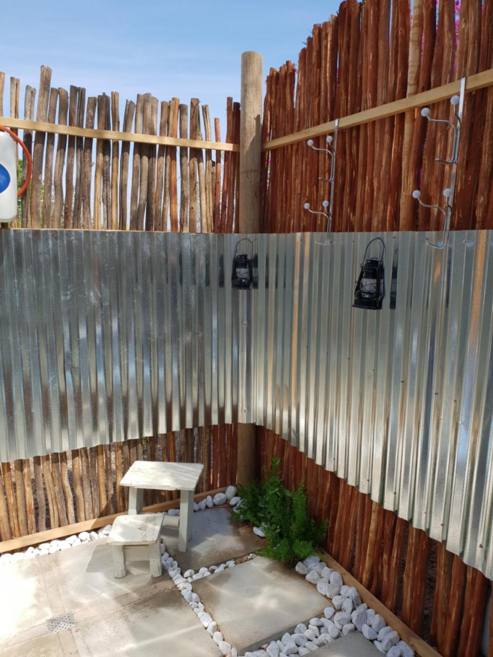 Oasis Shanti Backpackers Oudtshoorn Exterior photo